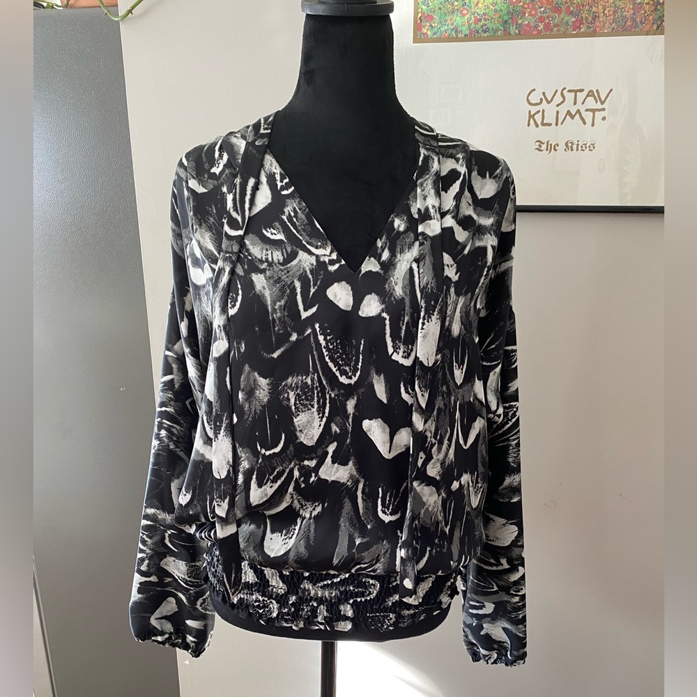 Michael - Michael Kors Women’s Blouse | Color: Black | Print: Feathers Size M